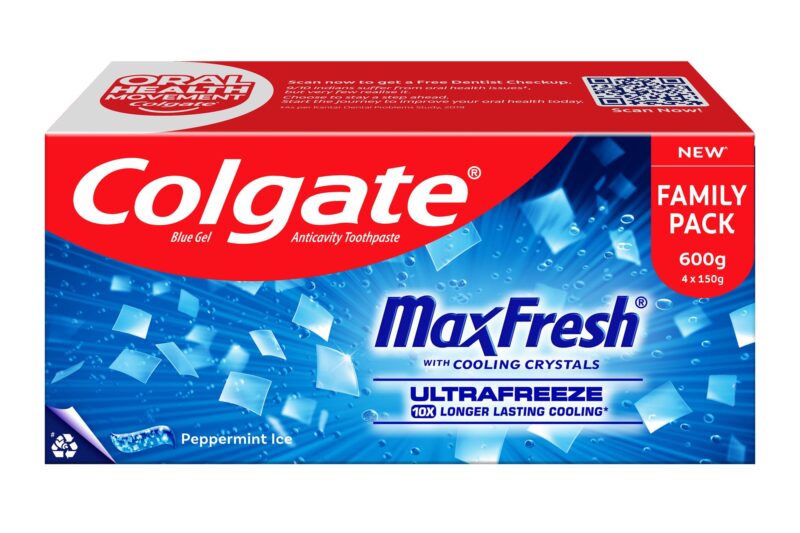 Colgate MaxFresh Toothpaste, Blue Gel Paste with Menthol for Super Fresh Breath, 600g, 150g X 4 (Peppermint Ice, Combo Pack)