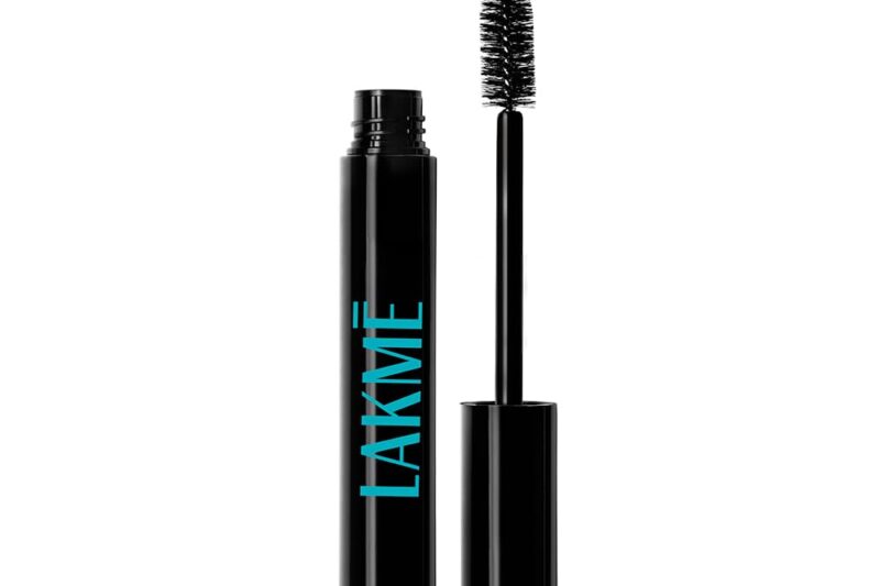 Lakmé Eyeconic Volumizing Mascara 8.5ml