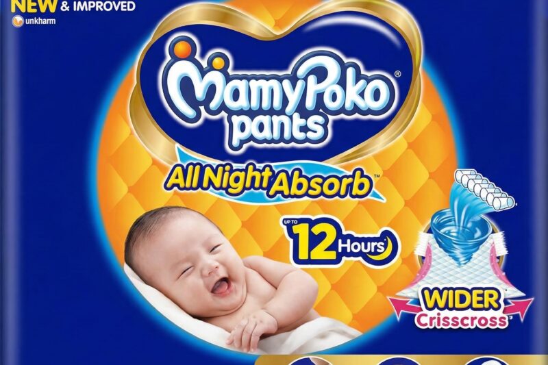 Mamypoko pants All night absorb| Pant Style Baby Diapers New Born/X-Small, 124 Count, Ideal for upto 5Kgs|1 Diaper= Upto All night Absorption|Wider Crisscross Sheet|Gentle Coco Care| 12hr Leakage Protection| Prevents Heaviness (Pack of 2)