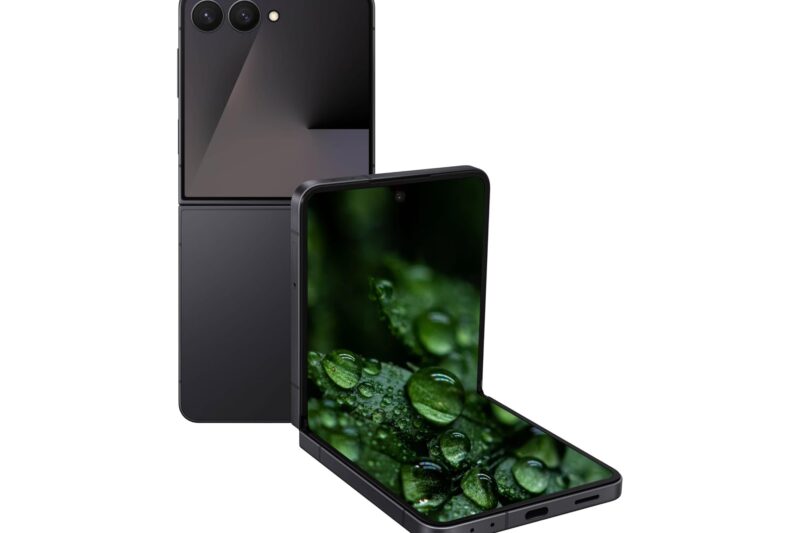 Samsung Galaxy Z Flip7 5G Smartphone with Galaxy AI